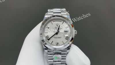 8+ Factory Rolex Daydate 40mm Smooth Bezel 3255 Movement Romans White/Green Ombre Face Watch